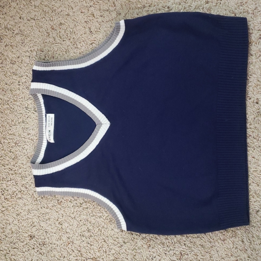 SHEIN V-Neck Crop Sweater Vest, Navy Blue, Size 11-12Y